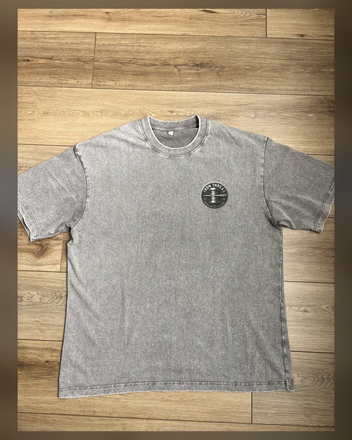 Wayfinder Tee in Washed Grey